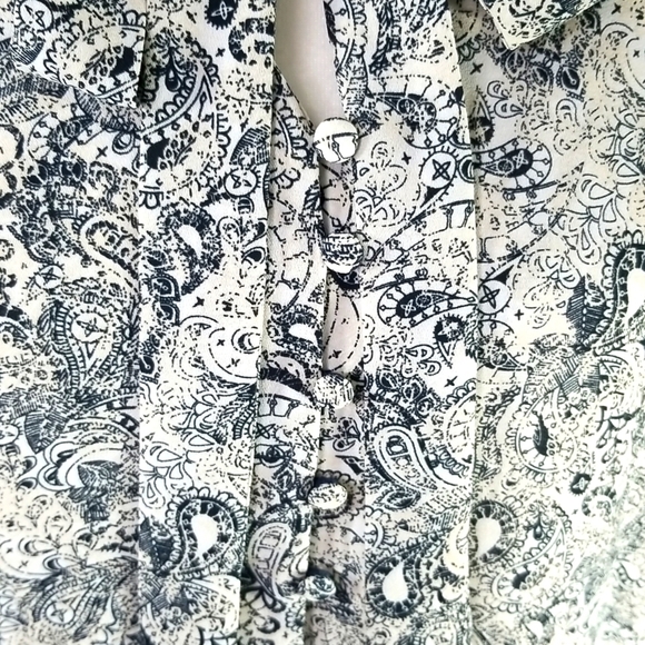 Lila Rose Flaired Printed Long Sleeve Dress - Picture 5 of 9